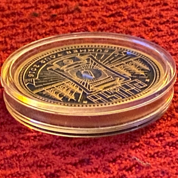 Phish Wrigley Field 2016 Coin ~ Chicago  ⭕️ - Picture 4 of 8